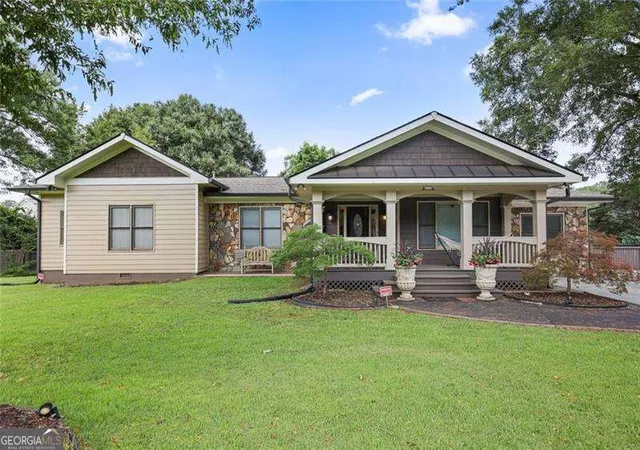 Photo 1 of Single family home for sale at 1665 Cunningham Rd Sw, Marietta, GA 30008 | MLS# 10710104 | Listing updated on 2026-07-13
