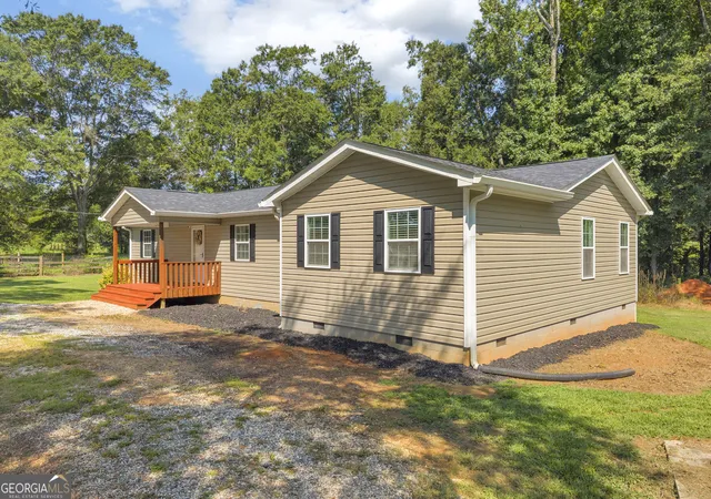 2nd image of 324 Old Canon Church Rd, Bowersville, GA 30516 | MLS# 10825199