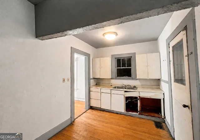 5th image of 175 Ridge Ave Nw, Atlanta, GA 30318 | MLS# 10806516