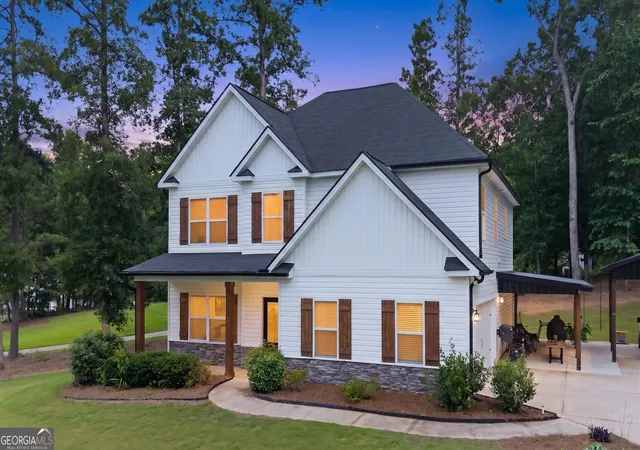 Photo 1 of Single family home for sale at 207 Dixon Cir, Williamson, GA 30292 | MLS# 10831174 | Listing updated on 2026-09-05