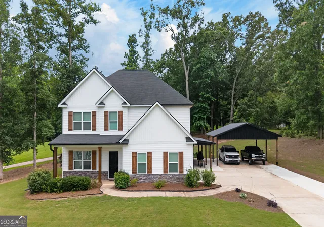 Photo 2 of Single family home for sale at 207 Dixon Cir, Williamson, GA 30292 | MLS# 10831174 | Listing updated on 2026-09-05