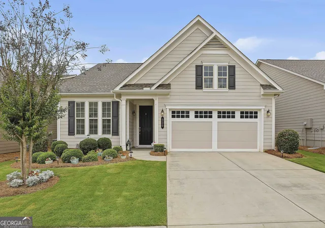 Homes for sale in Peachtree City, GA | 330 Chestnut Oak Dr, Peachtree City, GA 30269 | MLS# 10783475