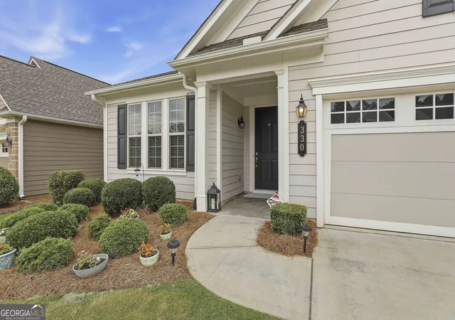 Homes for sale in Peachtree City, GA | 330 Chestnut Oak Dr, Peachtree City, GA 30269 | MLS# 10783475