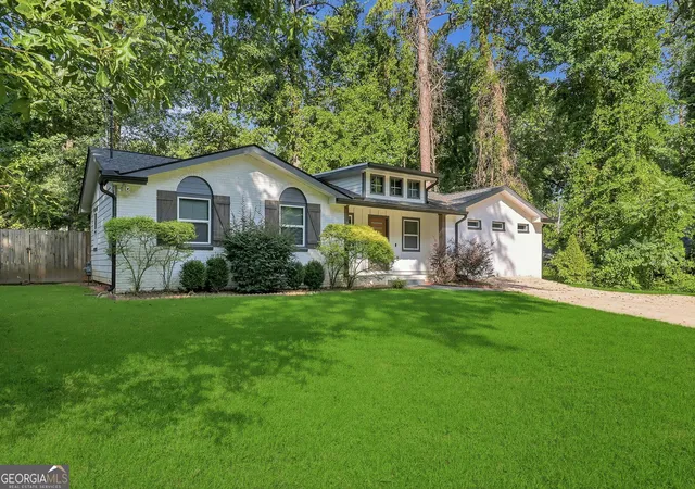 3rd image of 1143 Westmont Rd Sw, Atlanta, GA 30311 | MLS# 10801700