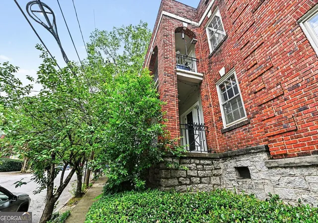 4th image of 798 Frederica St Ne #2, Atlanta, GA 30306 | MLS# 10784386