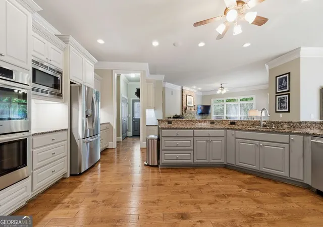 Photo 4 of Single family home for sale at 348 Aviemore Ln, Suwanee, GA 30024 | MLS# 10832962 | Listing updated on 2026-10-03