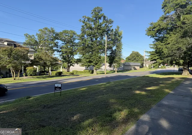 Homes for sale in Griffin, GA | 523 E Solomon St, Griffin, GA 30223 | MLS# 10793433