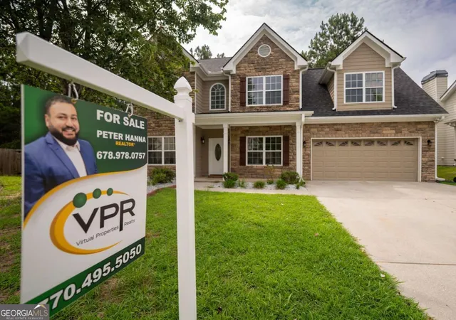 Photo 2 of Single family home for sale at 6331 Stewart Ridge Walk, Buford, GA 30518 | MLS# 10824787 | Listing updated on 2026-08-26