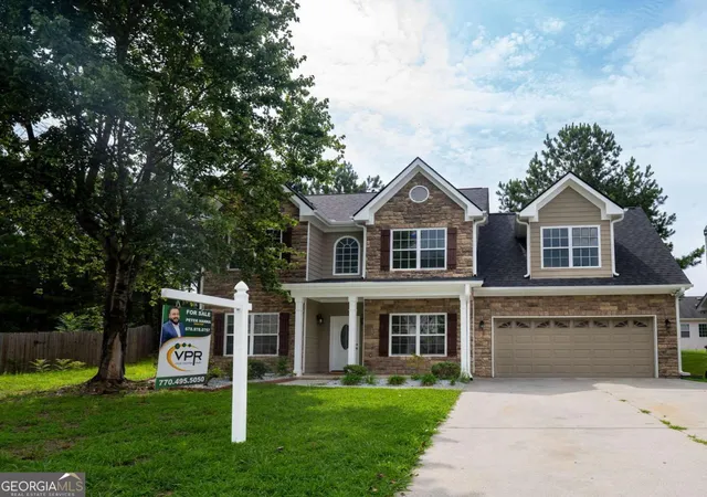 Photo 3 of Single family home for sale at 6331 Stewart Ridge Walk, Buford, GA 30518 | MLS# 10824787 | Listing updated on 2026-08-26