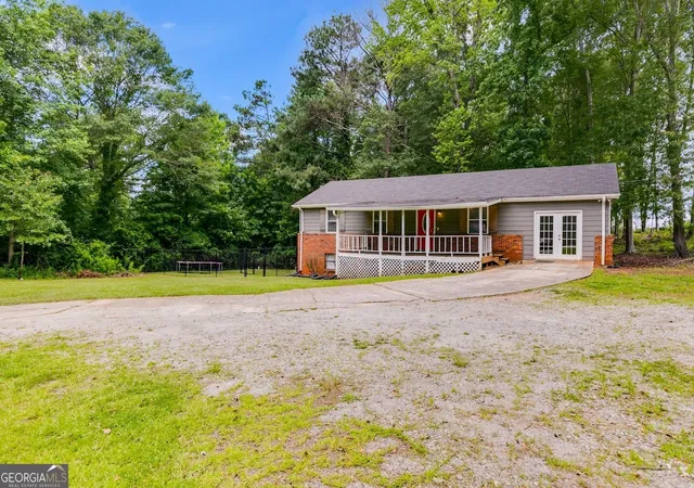 Photo 2 of Single family home for sale at 2961 W Highway 166, Carrollton, GA 30117 | MLS# 10812081 | Listing updated on 2026-08-07