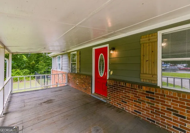 Photo 3 of Single family home for sale at 2961 W Highway 166, Carrollton, GA 30117 | MLS# 10812081 | Listing updated on 2026-08-07