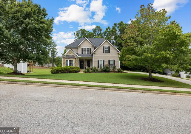2nd image of 65 Autumn Crk, Senoia, GA 30276 | MLS# 10813110