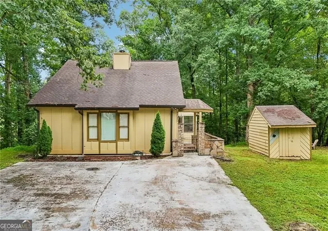 2nd image of 9080 Pine Tree Cir, Gainesville, GA 30506 | MLS# 10823814