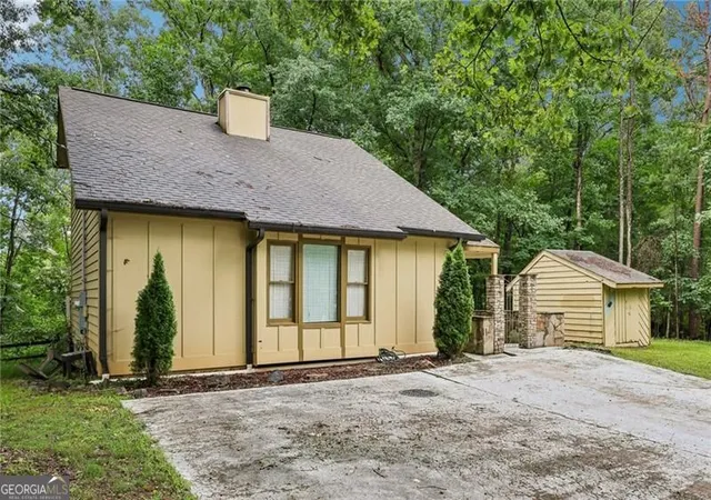 5th image of 9080 Pine Tree Cir, Gainesville, GA 30506 | MLS# 10823814