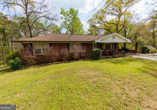 Photo 3 of Single family home for sale at 130 Stroud Dr Se, Mableton, GA 30126 | MLS# 10719966 | Listing updated on 2026-10-02