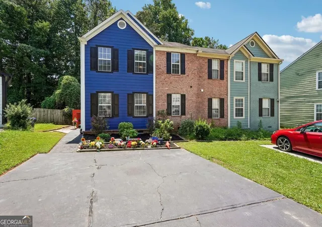 Photo 2 of Townhouse for sale at 3320 Vintage Pointe Ct, Lawrenceville, GA 30044 | MLS# 10829966 | Listing updated on 2026-09-02