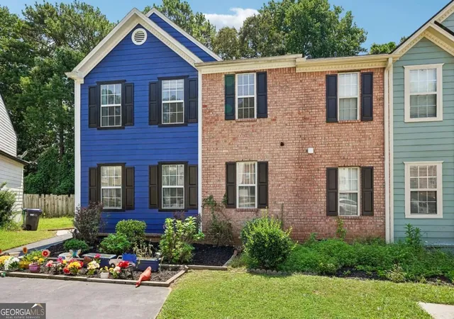 Photo 3 of Townhouse for sale at 3320 Vintage Pointe Ct, Lawrenceville, GA 30044 | MLS# 10829966 | Listing updated on 2026-09-02