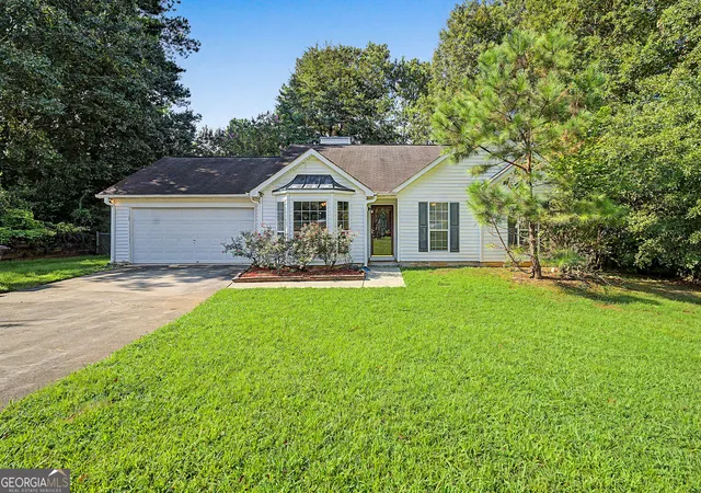 Photo 1 of Single family home for sale at 204 Spring Cir, Stockbridge, GA 30281 | MLS# 10836276 | Listing updated on 2026-10-10