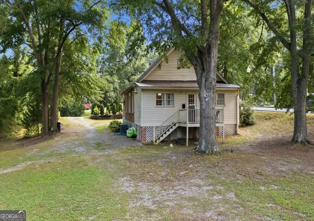 Homes for sale in Rockmart, GA | 550 W Elm St, Rockmart, GA 30153 | MLS# 10801136