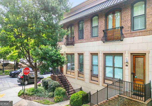 Photo 3 of Townhouse for sale at 385 15th Street NW #6, Atlanta, GA 30363 | MLS# 10703877 | Listing updated on 2026-08-14