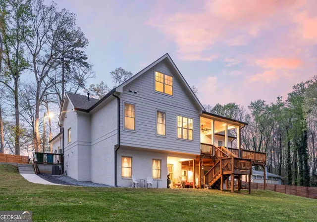 2nd image of 5758 Williams Rd, Norcross, GA 30093 | MLS# 10821449