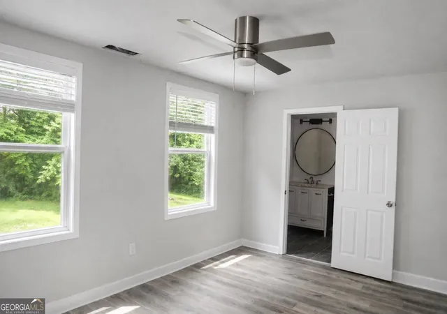 Photo 3 of Single family home for sale at 2911 Macon Dr Sw, Atlanta, GA 30354 | MLS# 10823116 | Listing updated on 2026-09-07