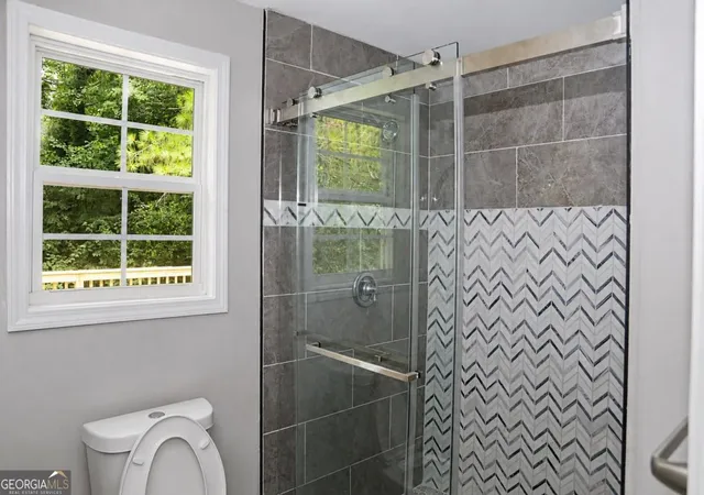 Photo 4 of Single family home for sale at 2911 Macon Dr Sw, Atlanta, GA 30354 | MLS# 10823116 | Listing updated on 2026-09-07