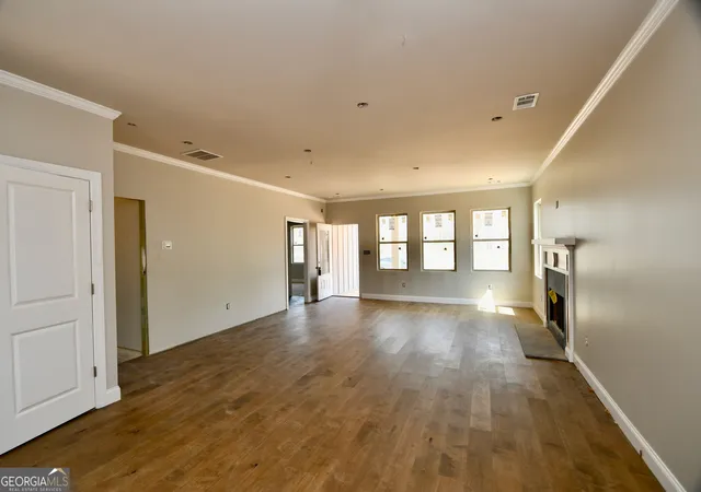 Photo 3 of Sale Pending at 235 Timsbury Dr, Athens, GA 30607 | MLS# 10646005 | Listing updated on 2026-04-24