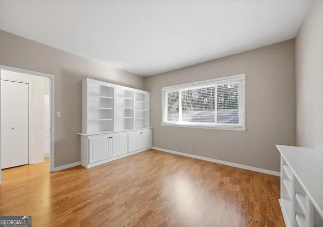 Listing Photo 4 - Condo for sale in building located at 4935 Rivoli Dr, Macon, GA 31210 - Unit #F