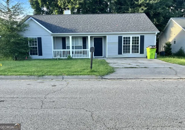 Photo 2 of Single family home for sale at 5781 Eagles Feather Ln, Riverdale, GA 30274 | MLS# 10796466 | Listing updated on 2026-10-07