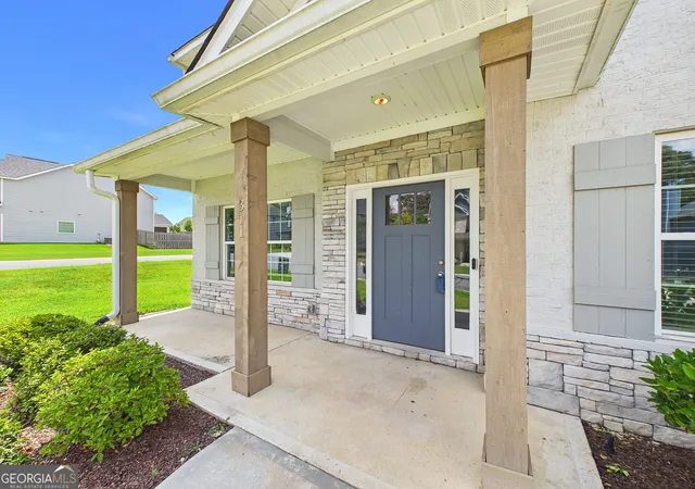 Photo 4 of Sale Pending at 311 Shoshone Cir, Kathleen, GA 31047 | MLS# 10778509 | Listing updated on 2026-09-11