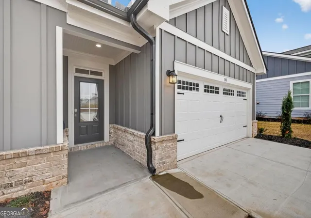 Photo 3 of Single family home for sale at 1541 Lake Dr, Greensboro, GA 30642 | MLS# 10812911 | Listing updated on 2026-08-08