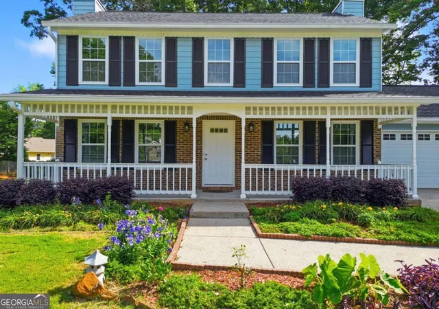 Photo 2 of Single family home for sale at 4231 Crk Holw Way, Duluth, GA 30096 | MLS# 10785266 | Listing updated on 2026-10-10