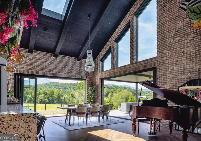 Photo 3 of Single family home for sale at 6343 Owltown Rd, Blairsville, GA 30512 | MLS# 10738736 | Listing updated on 2026-08-19