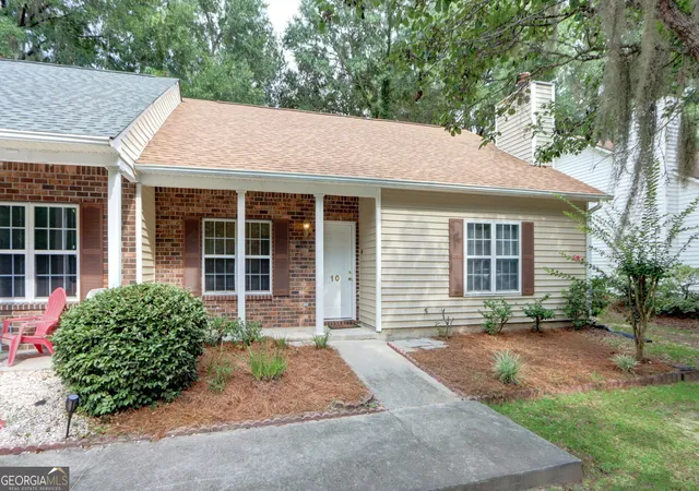 Photo 3 of Townhouse for sale at 10 Chaintree Dr, Savannah, GA 31419 | MLS# 10820854 | Listing updated on 2026-08-20