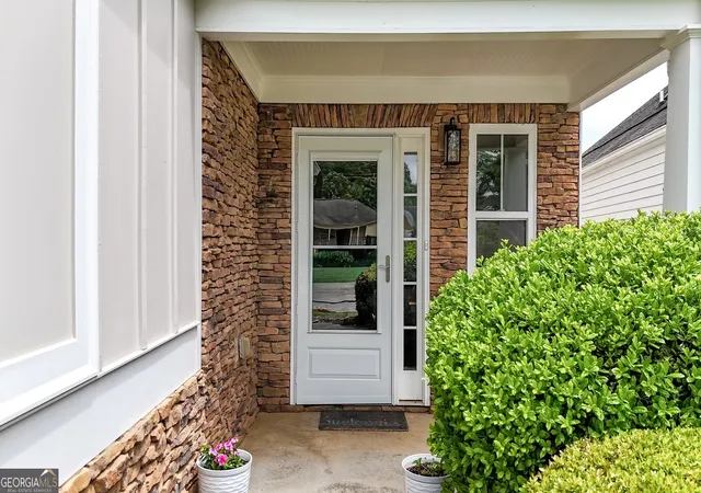 Photo 3 of Single family home for sale at 16 Lila Way, Cartersville, GA 30120 | MLS# 10753768 | Listing updated on 2026-08-01