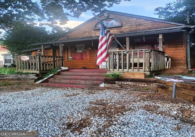 Photo 3 of Single family home for sale at 853 Tanner Dr, Scottdale, GA 30079 | MLS# 10814377 | Listing updated on 2026-09-16