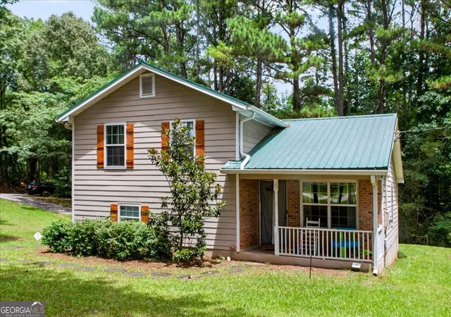 Photo 2 of Single family home for sale at 1580 King Ml Rd, Mcdonough, GA 30252 | MLS# 10812961 | Listing updated on 2026-09-18