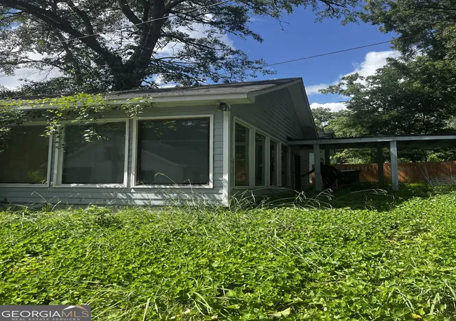 3rd image of 619 S Evelyn Pl Nw, Atlanta, GA 30318 | MLS# 10819214