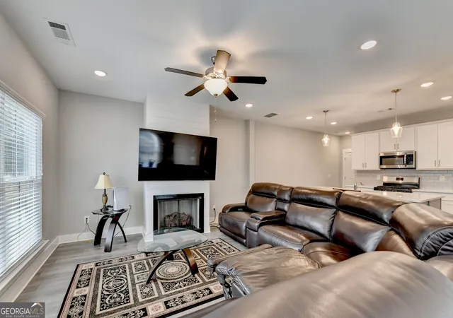 Photo 4 of Townhouse for sale at 1714 Prospect Way SW, Conyers, GA 30094 | MLS# 10821136 | Listing updated on 2026-09-12