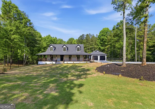 1st image of 3380 Wildwood Rd, Suwanee, GA 30024 | MLS# 10690394