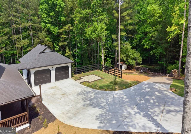 5th image of 3380 Wildwood Rd, Suwanee, GA 30024 | MLS# 10690394