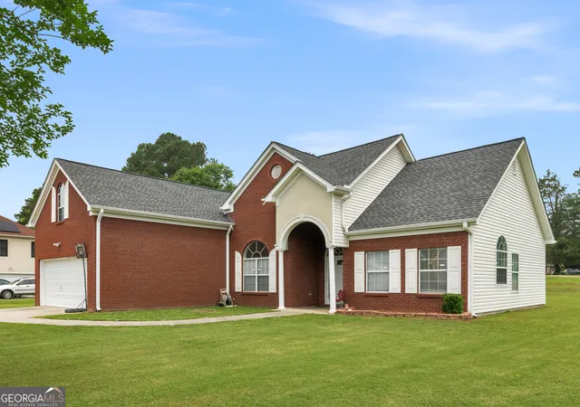 Homes for sale in Riverdale, GA | 1815 Jeffery Court, Riverdale, GA 30296 | MLS# 10775313