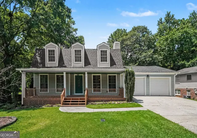 Photo 1 of Single family home for sale at 580 Westchester Cir Sw, Marietta, GA 30064 | MLS# 10824608 | Listing updated on 2026-09-13