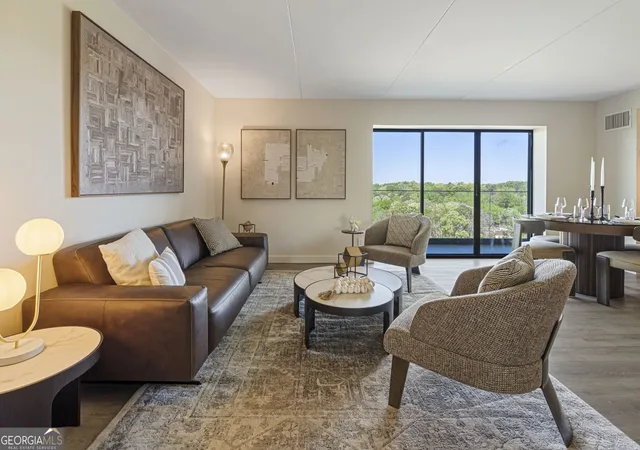 3rd image of 2460 Peachtree Rd Ne #613, Atlanta, GA 30305 | MLS# 10755644