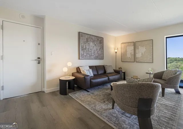 4th image of 2460 Peachtree Rd Ne #613, Atlanta, GA 30305 | MLS# 10755644