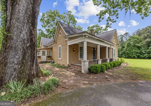 2nd image of 1047 Dixie Rd, Covington, GA 30014 | MLS# 10824361