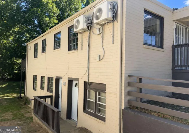 Photo 2 of Multi family home for sale at 1061 M L King Jr Dr NW, Atlanta, GA 30314 | MLS# 10828483 | Listing updated on 2026-09-02