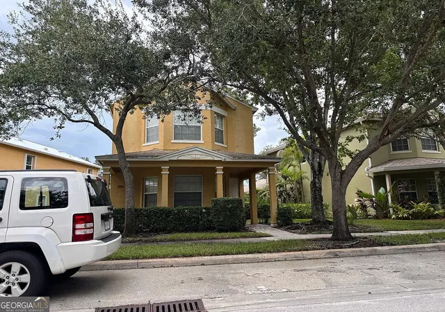 Photo 1 of Single family home for sale at 1916 Se Grand Dr, Port Saint Lucie, FL 34952 | MLS# 10880193 | Listing updated on 2026-10-28