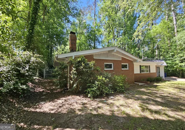 Photo 4 of Single family home for sale at 805 Dogwood Cir, Macon, GA 31210 | MLS# 10753563 | Listing updated on 2026-09-17